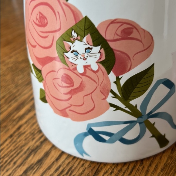 Disney’s aristocrat featuring Marie pitcher - Picture 7 of 8